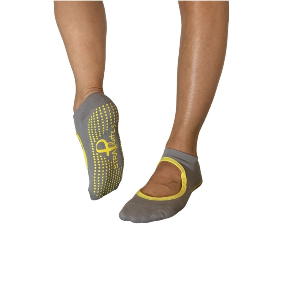 Pilates & Barre Grippy & Sticky Socks – STRAPILATES